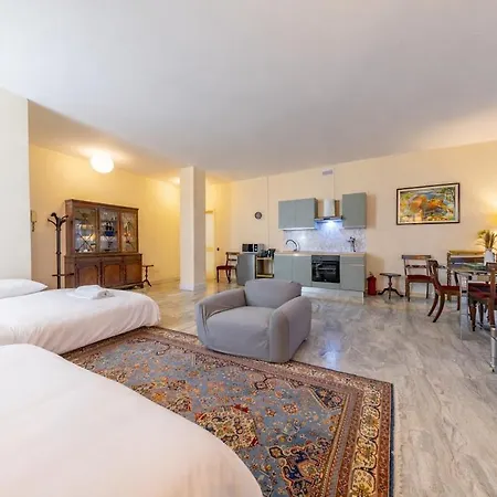 - Spacious And Bright Apartment, Elegant Area * Milán