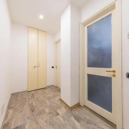 - Spacious And Bright Apartment, Elegant Area Apartmán Milán