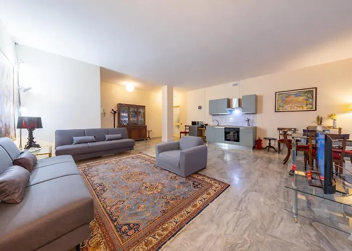 - Spacious And Bright Apartment, Elegant Area מילאנו